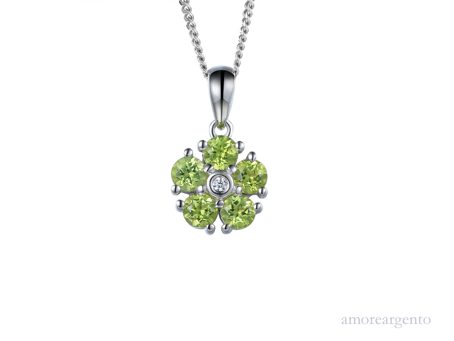 Daisy Green Necklace    