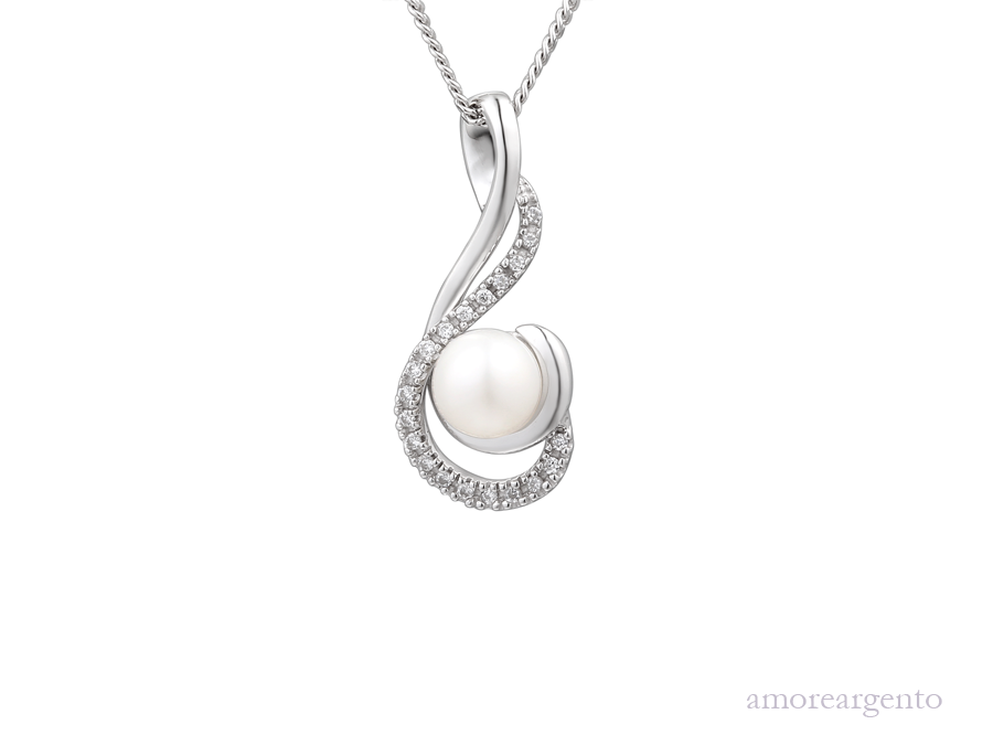 Twinkle With a Twist Necklace