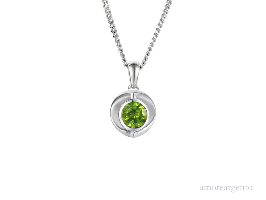 Vivid Green Necklace 