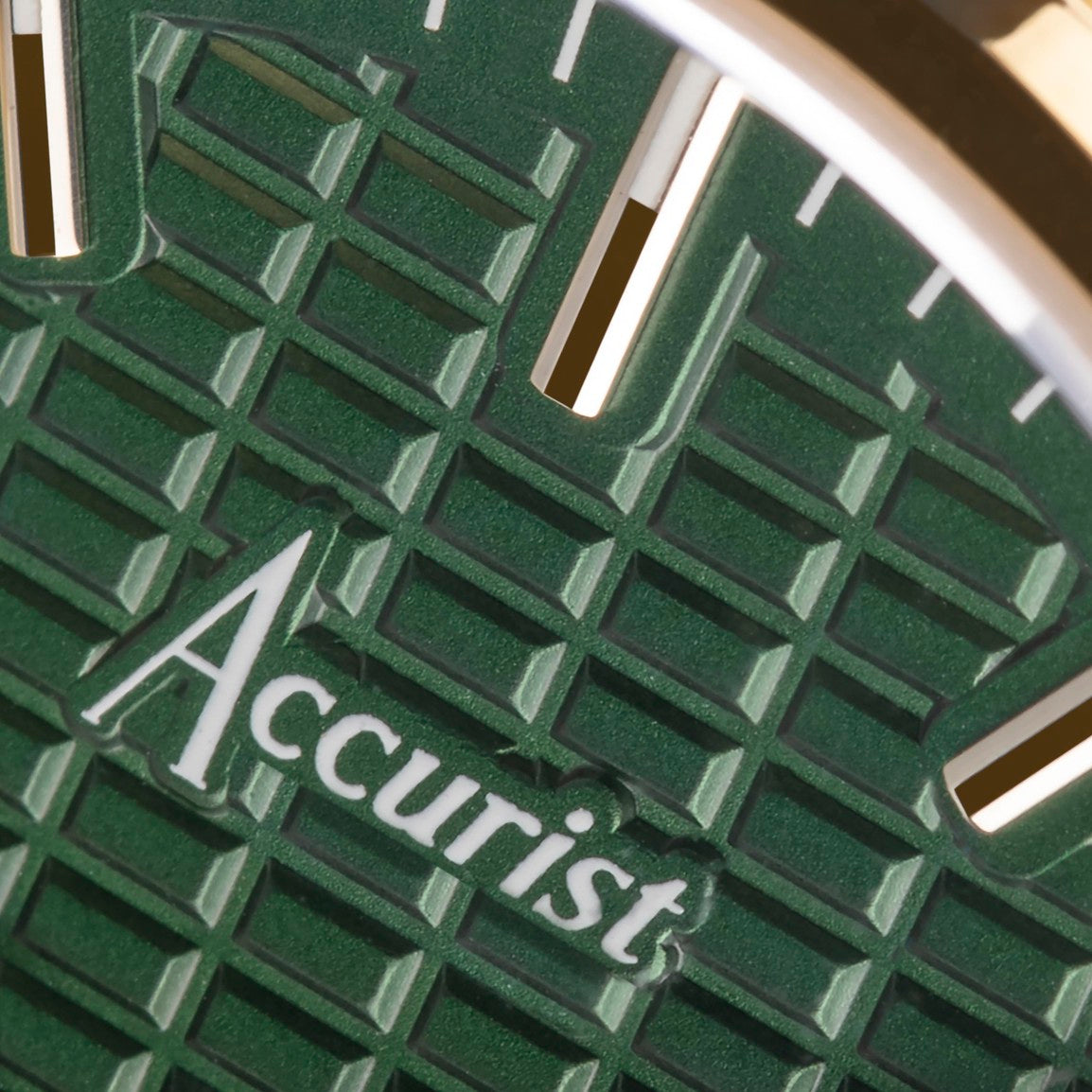Accurist Origin Men&#39;s Watch | Gold Case &amp; Stainless Steel Bracelet with Fir Green Dial | 41mm