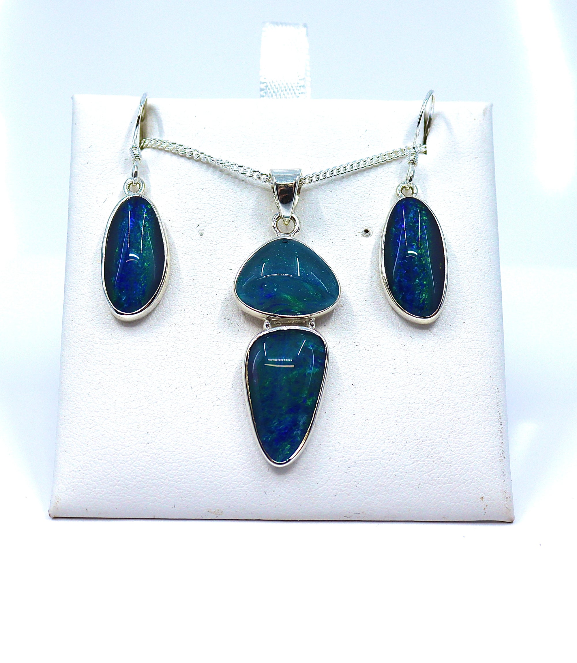 Opal pendant and drop earrings